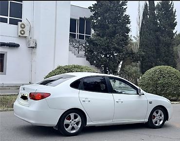 kia ceed ekran: Hyundai Elantra: 1.6 l | 2009 il Sedan — 7