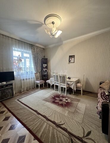 Həyət evləri və villaların satışı: 3 otaqlı, 70 kv. m, Orta təmir — 8