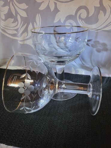 Čaše: Case kristal,rucni rad,gravura za dvoje 0,5 L,univerzalne iz 70ih — 2
