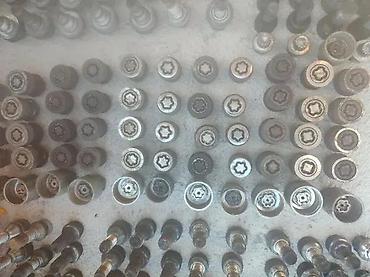 Tyres & Wheels: SIGURNOSNE MATICE ZA FORD FIESTU ORIGINAL | Originalne sigurnosne — 1
