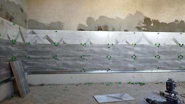 Укладка плитки: Подготовка стен для укладки, Подготовка стен для грунтовки, Резка плитки | Керамическая плитка, Керамогранитная плитка, Стеклянная плитка | Диагональная укладка, Горизонтальная укладка, Раскладка в разбежку Больше 6 лет опыта — 9