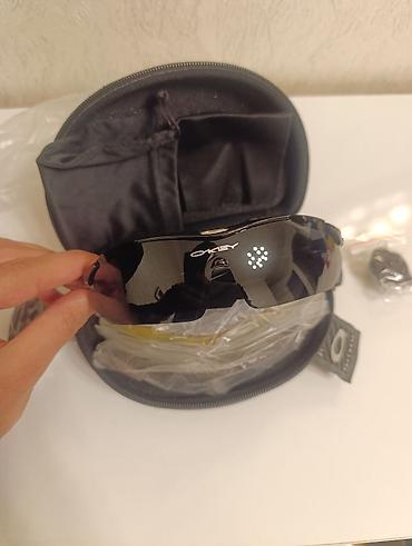 oakley: Gün eynəyi, Yeni — 8