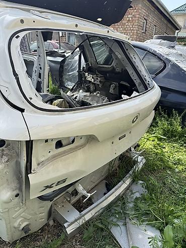 suv: Кузовная перегородка BMW, Б/у — 5