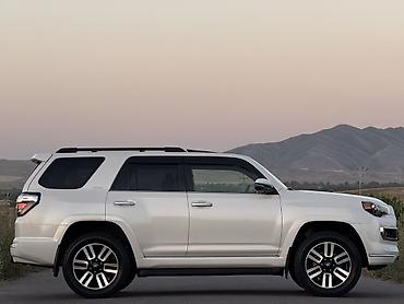 Toyota: Toyota 4Runner: 2021 г., 4 л, Автомат, Бензин, Внедорожник — 3