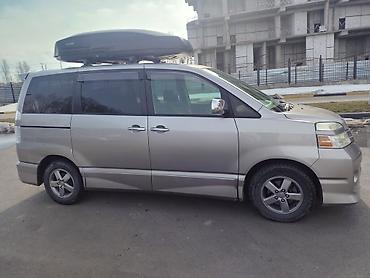Toyota: Toyota Voxy: 2006 г., 2 л, Вариатор, Бензин, Минивэн — 14
