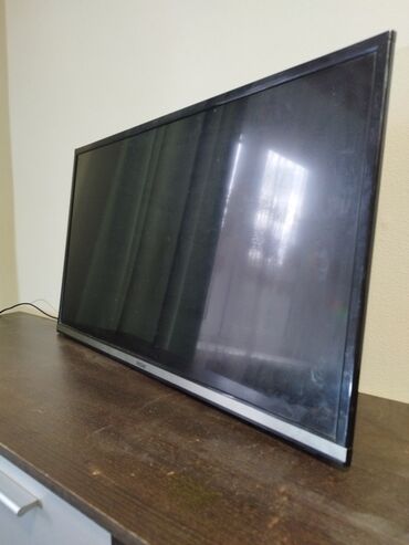 подставки под телевизор: Продаю smart телевизор HAIER Характеристики : Диагональ 81 cм/32