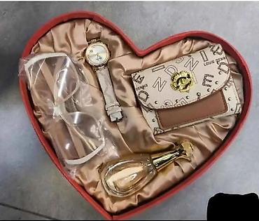 Setovi nakita: Ženski poklon set – elegantni aksesoari i parfem idealan je za Dan — 7