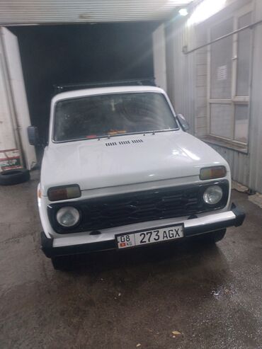 продаю ланос: ВАЗ (ЛАДА) 4x4 Niva: 1.6 л, Газ