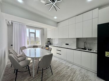 Продажа квартир: 3 комнаты, 95 м², Элитка, 2 этаж, Евроремонт