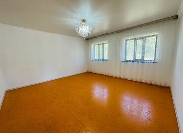 Долгосрочная аренда домов: 70 м², 4 комнаты, Парковка — 2