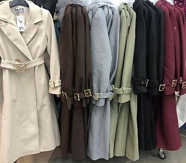 Kaputi: Kaput 
60% polyster. 40% viscose
 36.38.40.42. 
Cena 5900 din — 7