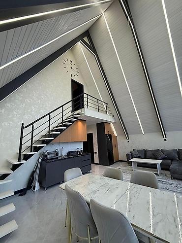 Günlük kirayə evlər: A-Frame tipli müasir bağ evi – hovuzlu - Memarlıq: Üçbucaq formalı — 12
