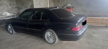 Mercedes-Benz: Mercedes-Benz E 320: 3.2 l | 1996 il Sedan