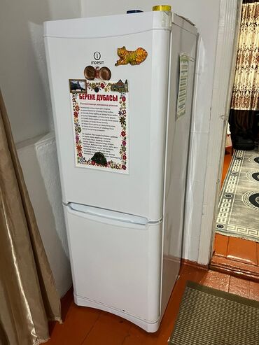 ремонт холодильников на дому: Холодильник Indesit, Б/у, Двухкамерный