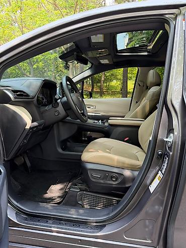 тайота сияана: Toyota Sienna: 2021 г., 2.5 л, Автомат, Гибрид, Минивэн — 10