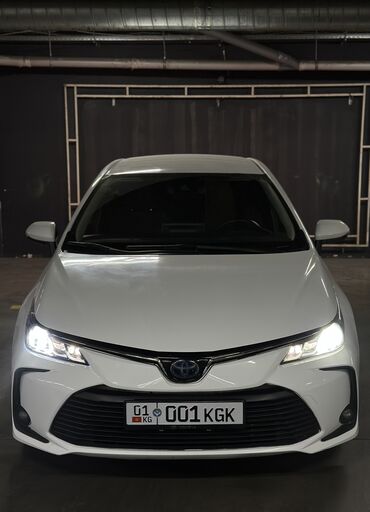 Toyota: Toyota Corolla: 2019 г., 1.8 л, Автомат, Гибрид, Седан — 1