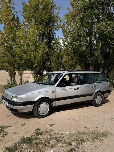 дать объявление: Volkswagen Passat Variant: 1988 г., 1.8 л, Механика, Бензин, Универсал — 4