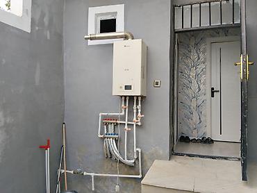 berde ev: 🏠 HÖVSAN QƏSƏBƏSİNDƏ HƏYƏT EVİ SATILIR 📍 Yola və avtobus dayanacağına — 7