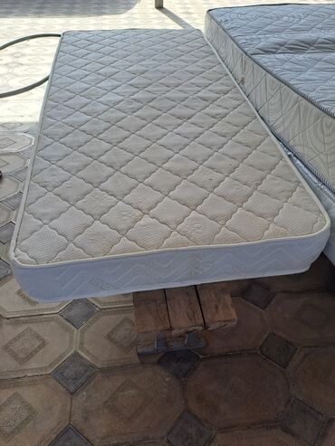 Matraslar: İşlənmiş, Sadə matras, Bir nəfərlik