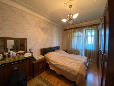 Köhnə tikili: Bakı, 3 otaqlı, Köhnə tikili, m. Xalqlar Dostluğu, 81 kv. m — 10