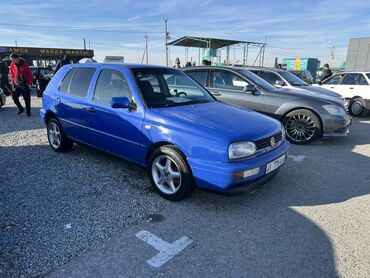 чехол для машины бу рядом хиёбони рӯдакӣ, душанбе: Volkswagen Golf: 1997 г., 1.8 л, Механика, Бензин, Хэтчбэк