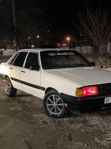 фаркоп на авто: Audi 80: 1986 г., 1.8 л, Механика, Бензин, Седан