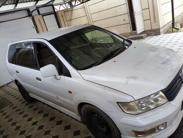 Mitsubishi: Mitsubishi Space Wagon: 1999 г., 2 л, Автомат, Бензин, Минивэн
