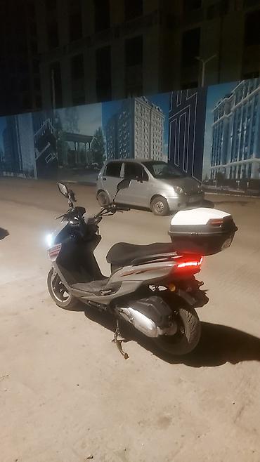 Скутеры: Макси-скутер 180 куб. см, Бензин, Б/у — 9