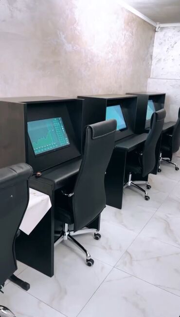 Столы: Компьютерный Стол, цвет - Черный, Новый