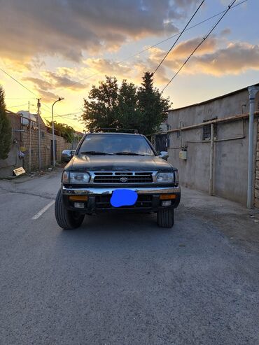 nissan tiida qiymeti azerbaycanda: Nissan Pathfinder: 3.3 л | 1997 г. Внедорожник