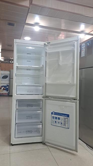 Mətbəx texnikası: Samsung iki qapılı soyuducu (aşağıda dondurucu) - Rəng: ağ - Ön — 2