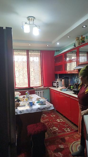 Продажа коттеджей и домов: 6 комнат и более, 180 м², 10 соток, Бишкек, Кожомкул стадион Собственник — 4