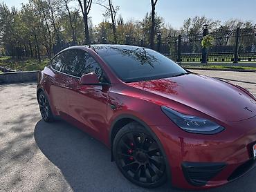 ровен: Tesla Model Y: 2022 г., Робот, Электромобиль, Кроссовер — 1