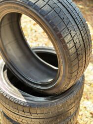 срочно продаю нужны деньги очень срочно: Шины 215 / 45 / R 17, Зима, Новый, Комплект, Yokohama