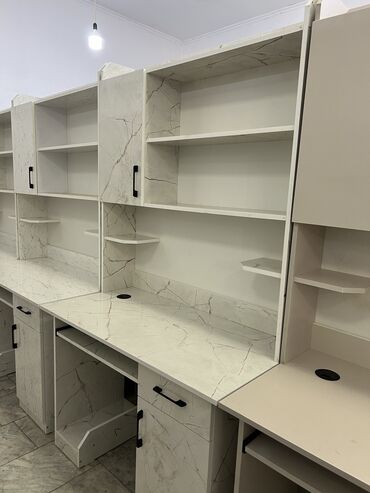 Парты: Компьютерные столы для учеников А также для офиса Всегда в наличии в — 10