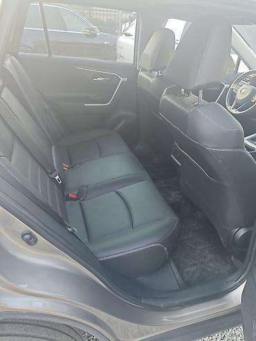 step: Toyota RAV4: 2021 г., 2 л, Автомат, Бензин, Внедорожник — 5