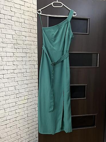 tek pencek: Brend: Koton (Arzu Sabancı for Koton) Ölçü: 38 Model: Tək çiyinli — 1