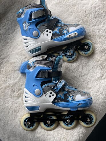 ботсы ролики: Роликовые коньки раздвижные Фирма: Banwei Цвет: бело-синий Корпус
