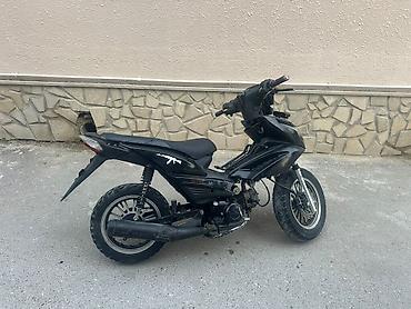moped 200: Skuter/moped – şəhər içi sürüş üçün praktik və qənaətcil - Rəng: qara — 4