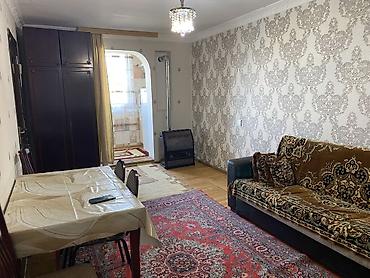 kiray: Ev Gəncə şəhəri, Fikrət Əmirov küçəsində yerləşir. Kommersiya — 4