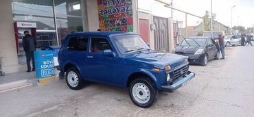 VAZ (LADA): VAZ (LADA) 4x4 Niva: 1.7 l | 1999 il 177000 km Kupe