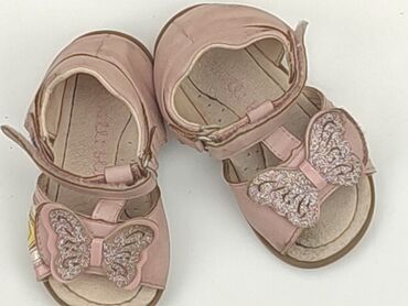 Sandals: Sandals 20, Used