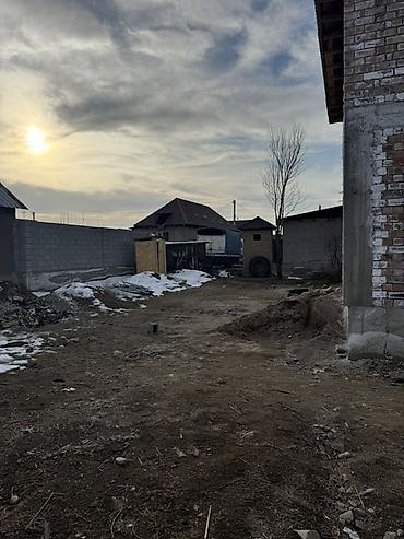 Продажа коттеджей и домов: Продаю двухэтажный кирпичный дом на участке 4 сотки (20×20) с прочным — 8