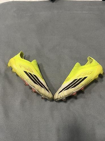 армани: Футбольные бутсы adidas F50 (линейка Speedflow) без шнурков, цвет — 3