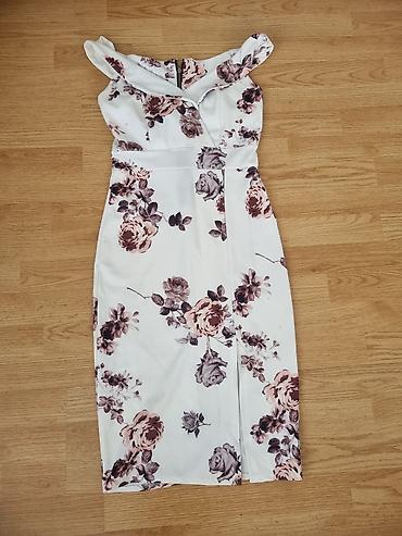 midi svečane haljine: Elegantna midi haljina sa floralnim printom - Kroj: uska silueta — 2
