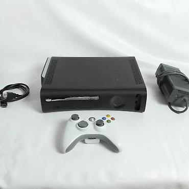 Ostale igre i konzole: U ponudi XBOX 360. Konzola je vrlo korektno očuvana sa malim znakovima — 2