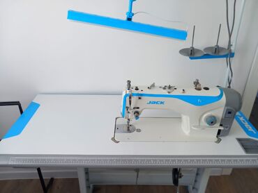 швейная оборудование: Швейная машина Jack