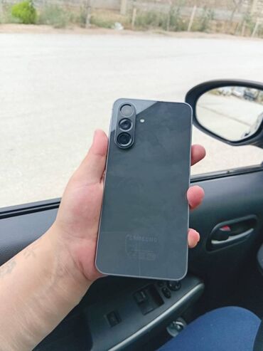 BAW: Samsung Galaxy A56, rəng - Qara