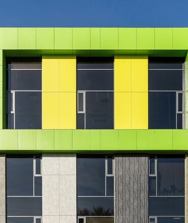 кофе мастер: 🏢 *ФАСАД — БУЛ ЖӨН ГАНА ДУБАЛ ЭМЕС, БУЛ ИМИДЖ!* Үйүңүздүн же