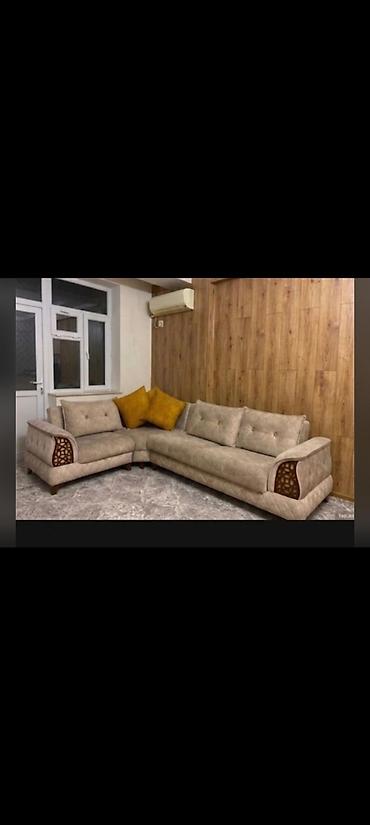 Divan 520 manat.Acilan bazali.Catdirilma odenisle
Unvan Mehdiabad.SH — 1